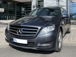 Grau Gebraucht 2010 Mercedes R350 Van / Kleinbus | 27.990 €