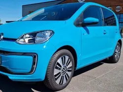 Blau Gebraucht 2020 VW e-up! Kleinwagen | 14.500 € (Etwas zu teuer)