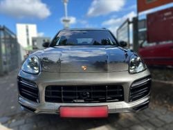 Grau metallic Gebraucht 2021 Porsche Cayenne Chrono SUV | 80.330 € (Etwas zu teuer)
