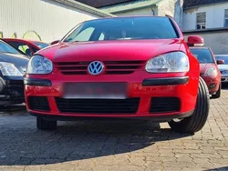 Rot Gebraucht 2007 VW Golf V Kleinwagen | 1.700 € (Fairer Preis)