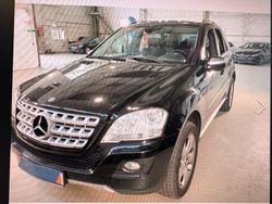 Schwarz Gebraucht 2009 Mercedes ML320 SUV | 13.490 € (Etwas zu teuer)