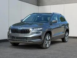Graphitegrau metallic Neu 2025 Skoda Karoq Selection SUV | 36.390 € (Fairer Preis)