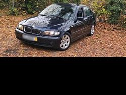 Blau Gebraucht 2004 BMW 320 Limousine | 1.200 € (Superpreis)