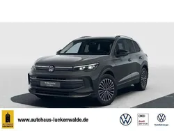 Grau Neu 2025 VW Tiguan SUV | 58.222 € (Teuer)
