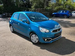 Blau Gebraucht 2017 Mitsubishi Space Star Kleinwagen | 6.400 € (Guter Preis)