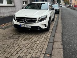 Weiß Gebraucht 2013 Mercedes GLA220 SUV | 15.550 €
