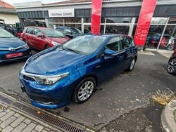 Blau Gebraucht 2018 Toyota Auris Hybrid Comfort Limousine | 13.900 € (Fairer Preis)