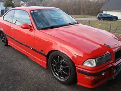 Rot Gebraucht 1993 BMW M3 Sport Line Coupé | 20.000 €