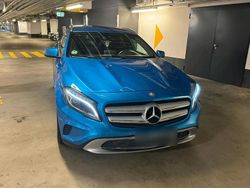 Blau Gebraucht 2016 Mercedes GLA180 SUV | 15.500 € (Fairer Preis)