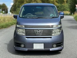 Gebraucht 2002 Nissan Elgrand Van / Kleinbus | 6.490 €