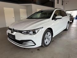 Weiß Gebraucht 2023 VW Golf VIII Life Kombi | 20.450 € (Fairer Preis)