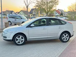 Gebraucht 2007 Ford Focus Ghia Kleinwagen | 3.950 € (Teuer)