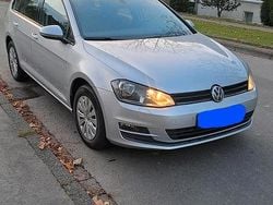 Silber Gebraucht 2015 VW Golf VII Kombi | 7.600 € (Guter Preis)