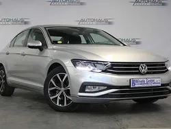 Grau Gebraucht 2020 VW Passat Elegance Limousine | 20.990 € (Fairer Preis)