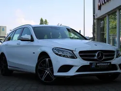Polarweiss Gebraucht 2021 Mercedes C300e Kombi | 23.999 € (Fairer Preis)
