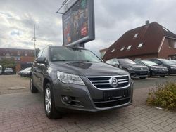 Grau Gebraucht 2010 VW Tiguan Team SUV | 8.490 € (Fairer Preis)