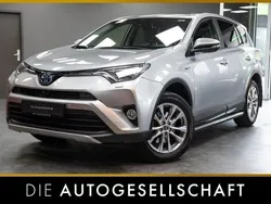 Silber Gebraucht 2017 Toyota RAV4 Hybrid Executive SUV | 23.990 € (Fairer Preis)
