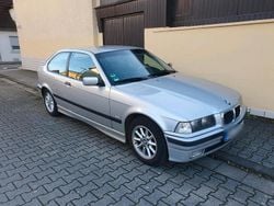 Silber Gebraucht 2002 BMW 316 Limousine | 3.500 €