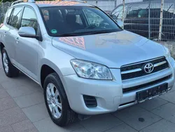 Silver metallic Gebraucht 2009 Toyota RAV4 Basis SUV | 7.200 € (Guter Preis)