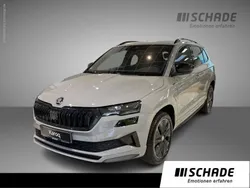 Grau Gebraucht 2024 Skoda Karoq SportLine SUV | 39.950 € (Teuer)