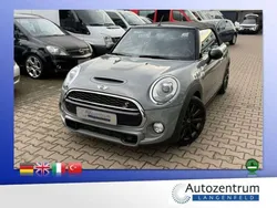 Grau Gebraucht 2017 Mini Cooper Cabriolet Cabrio | 20.990 €