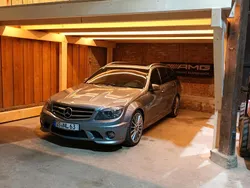 Grau Gebraucht 2009 Mercedes C63 AMG AMG Kombi | 24.999 € (Guter Preis)