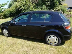 Schwarz Gebraucht 2009 Opel Astra Limousine | 999 €