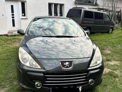 Grün Gebraucht 2005 Peugeot 307 CC Tendance Cabrio | 2.200 € (Fairer Preis)