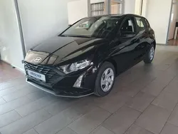 Schwarz schwarz Gebraucht 2024 Hyundai i20 Select Kleinwagen | 18.290 € (Teuer)