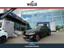 Schwarz Gebraucht 2021 Ford Mustang Mach-E Extended Range SUV | 42.990 € (Etwas zu teuer)