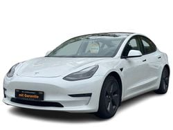 Weiß Gebraucht 2021 Tesla Model 3 Limousine | 23.880 € (Fairer Preis)