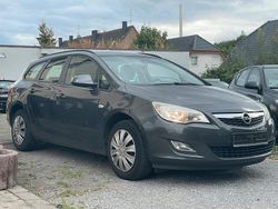 Grau Gebraucht 2011 Opel Astra Kombi | 4.490 € (Fairer Preis)