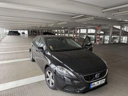 Schwarz Gebraucht 2015 Volvo V40 Limousine | 12.500 € (Teuer)
