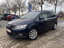 Blau Gebraucht 2016 VW Sharan Highline Van / Kleinbus | 24.990 € (Fairer Preis)