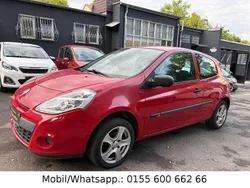 Rot Gebraucht 2011 Renault Clio III Kleinwagen | 2.999 € (Fairer Preis)