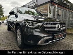 Grau Gebraucht 2021 Mercedes GLC300e SUV | 32.890 € (Fairer Preis)