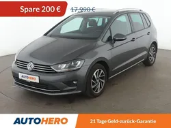 Grau Gebraucht 2017 VW Golf Sportsvan Sound Van / Kleinbus | 17.330 € (Fairer Preis)