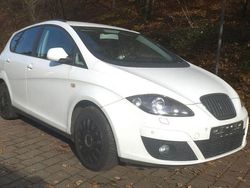 Weiß Gebraucht 2014 Seat Altea XL 4You Van / Kleinbus | 4.999 € (Guter Preis)