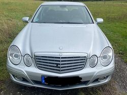 Silber Gebraucht 2008 Mercedes E200 Limousine | 6.000 € (Guter Preis)