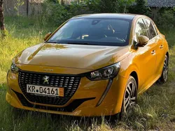 Gelb Gebraucht 2020 Peugeot 208 Allure Kleinwagen | 15.500 € (Fairer Preis)