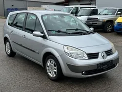 Grau Gebraucht 2006 Renault Scénic II Exception Van / Kleinbus | 4.950 €