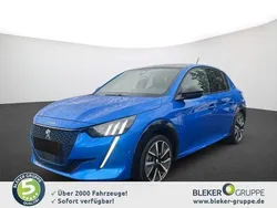 Vertigo blau Gebraucht 2021 Peugeot e-208 GT Kleinwagen | 19.990 € (Etwas zu teuer)
