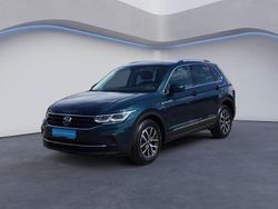 Blau Gebraucht 2023 VW Tiguan Life SUV | 28.795 € (Fairer Preis)