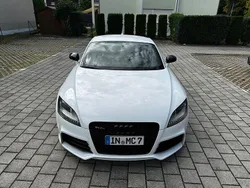 Weiß Gebraucht 2010 Audi TT RS Ambiente Coupé | 22.999 €
