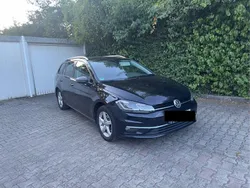 Schwarz Gebraucht 2020 VW Golf VII Kombi | 12.500 € (Guter Preis)