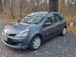 Blau Gebraucht 2006 Renault Clio II Dynamique Limousine | 1.500 € (Fairer Preis)
