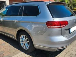 Grau Gebraucht 2020 VW Passat Kombi | 18.999 € (Superpreis)