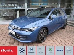 Blau Gebraucht 2024 VW Golf Edition Limousine | 33.980 € (Teuer)