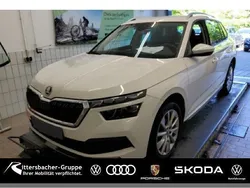 Weiss Gebraucht 2021 Skoda Kamiq Style SUV | 20.490 € (Fairer Preis)