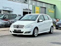 Weiß Gebraucht 2009 Mercedes B200 Van / Kleinbus | 3.450 € (Fairer Preis)